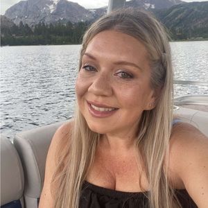 Meet your Posher, Candy